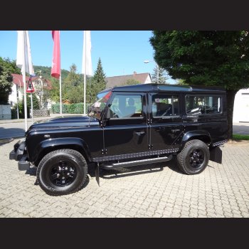 Landrover Defender SE 110 mit Seilwinde (schwarz)